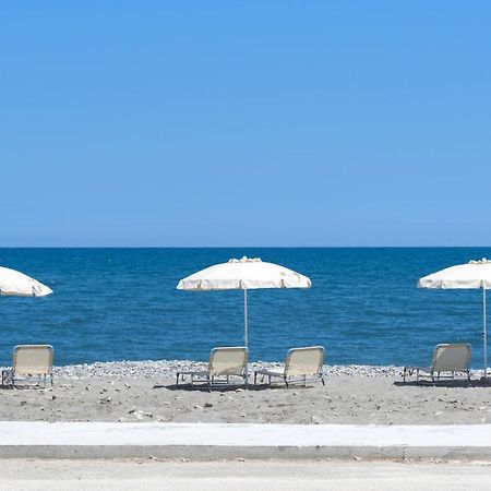 Athina Luxury Villa, With Pool & Walk To The Beach, By Thinkvilla 干尼亞 外观 照片