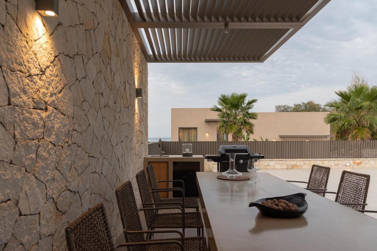 Athina Luxury Villa, With Pool & Walk To The Beach, By Thinkvilla 干尼亞 外观 照片