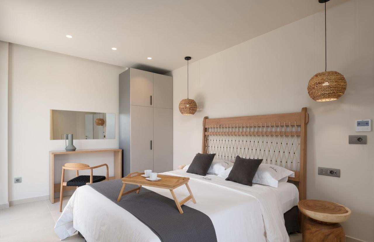 Athina Luxury Villa, With Pool & Walk To The Beach, By Thinkvilla 干尼亞 外观 照片